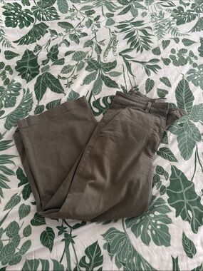 Everlane cotton cropped wide short pant green size 8